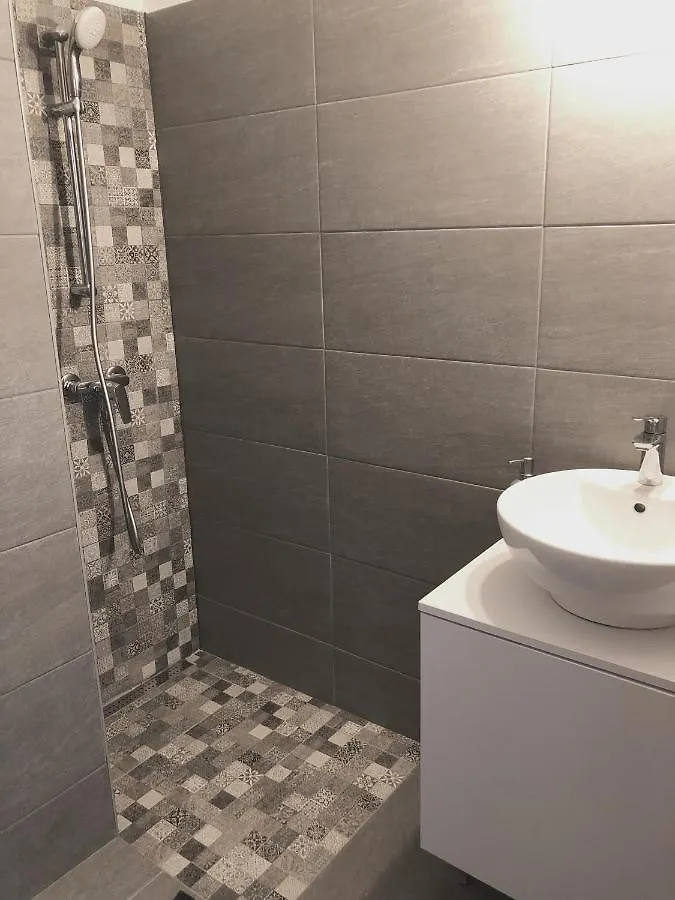 Lovely Downtown Home In Budapešť